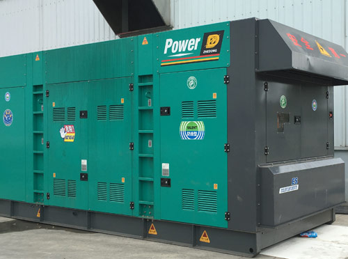 黄山升级发电机组的过程中需要注意哪些安全事项？