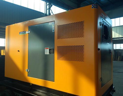 黄山汽油发电机组电瓶电解液的密度应该保持在什么范围？